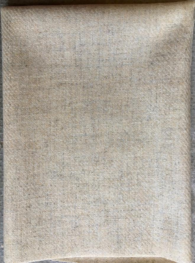 Natural colour 100% wool embroidery fabric: fat quarter